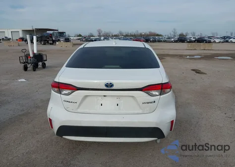 2020 Toyota Corolla Hybrid Le z USA, uszkodzony, nr VIN JTDEBRBE3LJ003583